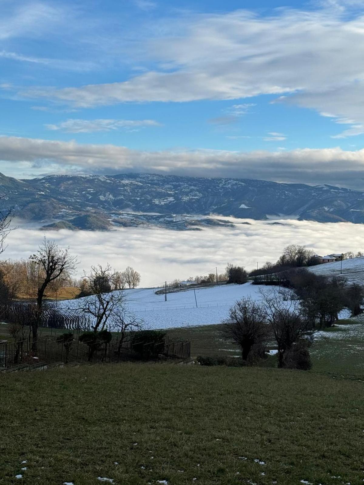 Casa Del Giglio A Cadelmonte Villa Valle  ภายนอก รูปภาพ